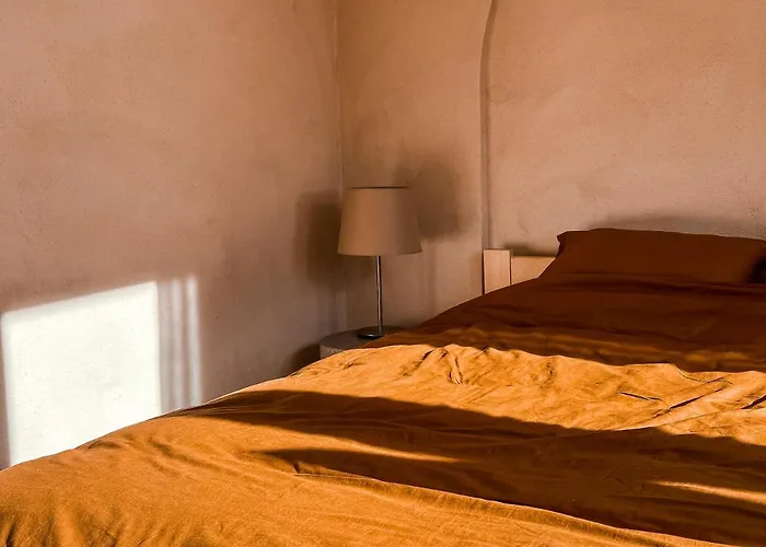 Sunset Stories Old Town Apartment